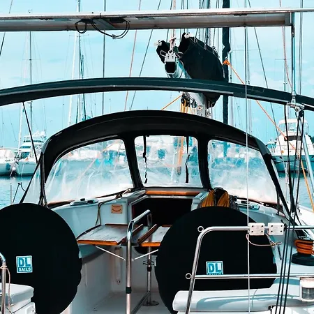 North Aegean Sailinggodspeed 船上ホテル テッサロニキ